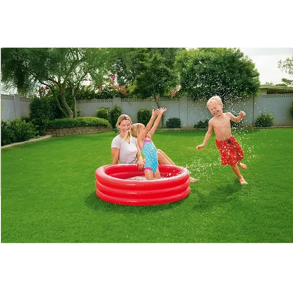 Logo de la marque Bestway sur la piscine gonflable