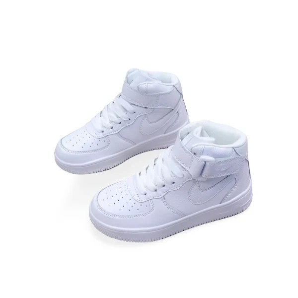 Baskets Nike Air force 1 montantes de couleur blanche